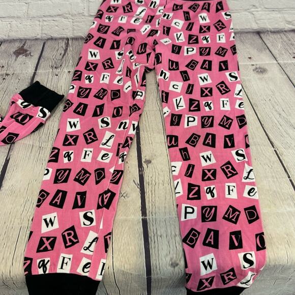 Love, Eloise Mean Girls Inspired Bamboo Pajama Set - Picture 5 of 5